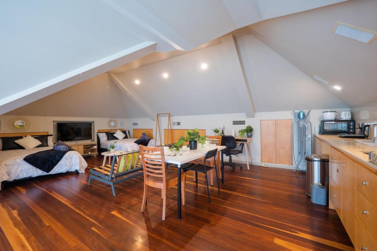 Quiet Private Studio In Strathfield With Kitchenette And Private Bathroom 3Min To Station Sleeps 6 Sidney Dış mekan fotoğraf